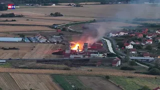U industrijskom kompleksu pilane "Rašević" u Bijeljini izbio je požar
