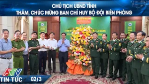 CHỦ TỊCH UBND TỈNH THĂM, CHÚC MỪNG BAN CHỈ HUY BỘ ĐỘI BIÊN PHÒNG
