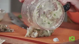 La Table de Maria: Burger de Crevettes Épicé, Salsa Mangue-Avocat & Saketini