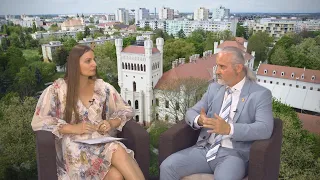 K TÉME  -  Peter Kolek