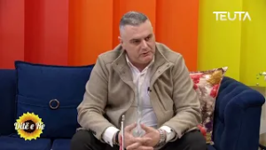 DITË E RE - Parkimi në Ulqin, rregulla të reja kontrolle dhe 15 minutat pa pagesë - Arsim Cuca