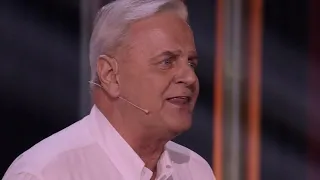 Enrico Bertolino e la differenza tra i genitori di ieri e quelli di oggi ​| Only Fun Comico Show