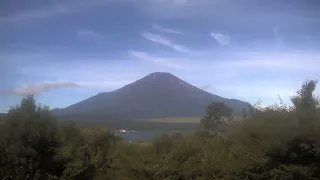 山中湖ライブカメラ タイムラプス映像（2026年8月16日） 提供：UTYテレビ山梨
