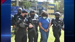 Malestar en familia de extraditable, Harlin Clariza Spicer Clark