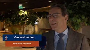 Burgmeester Poppens houdt deur voor vuurwerkvergunning voor verenigingen op een kier