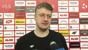 Seria Czarnych przerwana