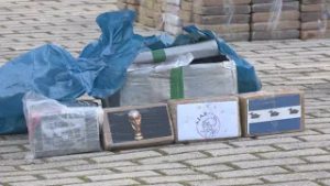 Dos naves en Madrid y un millón de euros en un maletero: cae una red del tráfico de cocaína