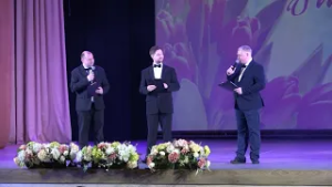 Повод напомнить о любви. Торжественное собрание, посвященное 8 Марта