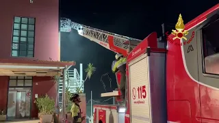 Crollo edificio, proseguono le ricerche dei dispersi