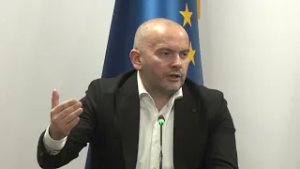 VIJESTI U POLA 7 - VLADA O PORODILJSKOM I DRŽAVNIM KOMAPANIJAMA | Vijesti online