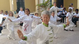 Practicing TAI CHI benefits the health of Camagüey residents