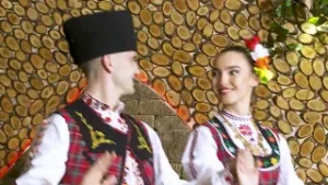 Ginka Kostadinova - Slushaite hora | Гинка Костадинова - Слушайте хора