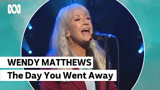 Wendy Matthews performs The Day You Went Away | Spicks And Specks | ABC iview