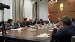 Гәымсҭатәи афронт аҿы иҭахаз Аҧсны ахьчаҩцәа рбаҟа аргыларазы аветеранцәа ражәа ахаҵгылара аиуеит