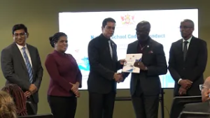 Пересмотренный Национальный кодекс поведения в школах направлен на борьбу с недисциплинированностью.