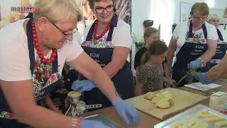 MASTER TV ŁUKÓW - Cookie press workshop and sourdough bread baking in Wólka Ciechomska