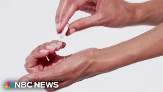 Trend of ‘bare nails’ stirs culture wars debate among media outlets