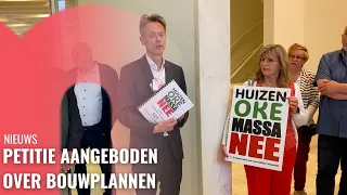 Petitie aangeboden over bouwplannen
