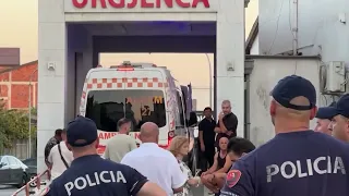 Shkodër, vritet 24 vjeçari  Autori qëlloi babë e bir, më pas u plagos me thikë